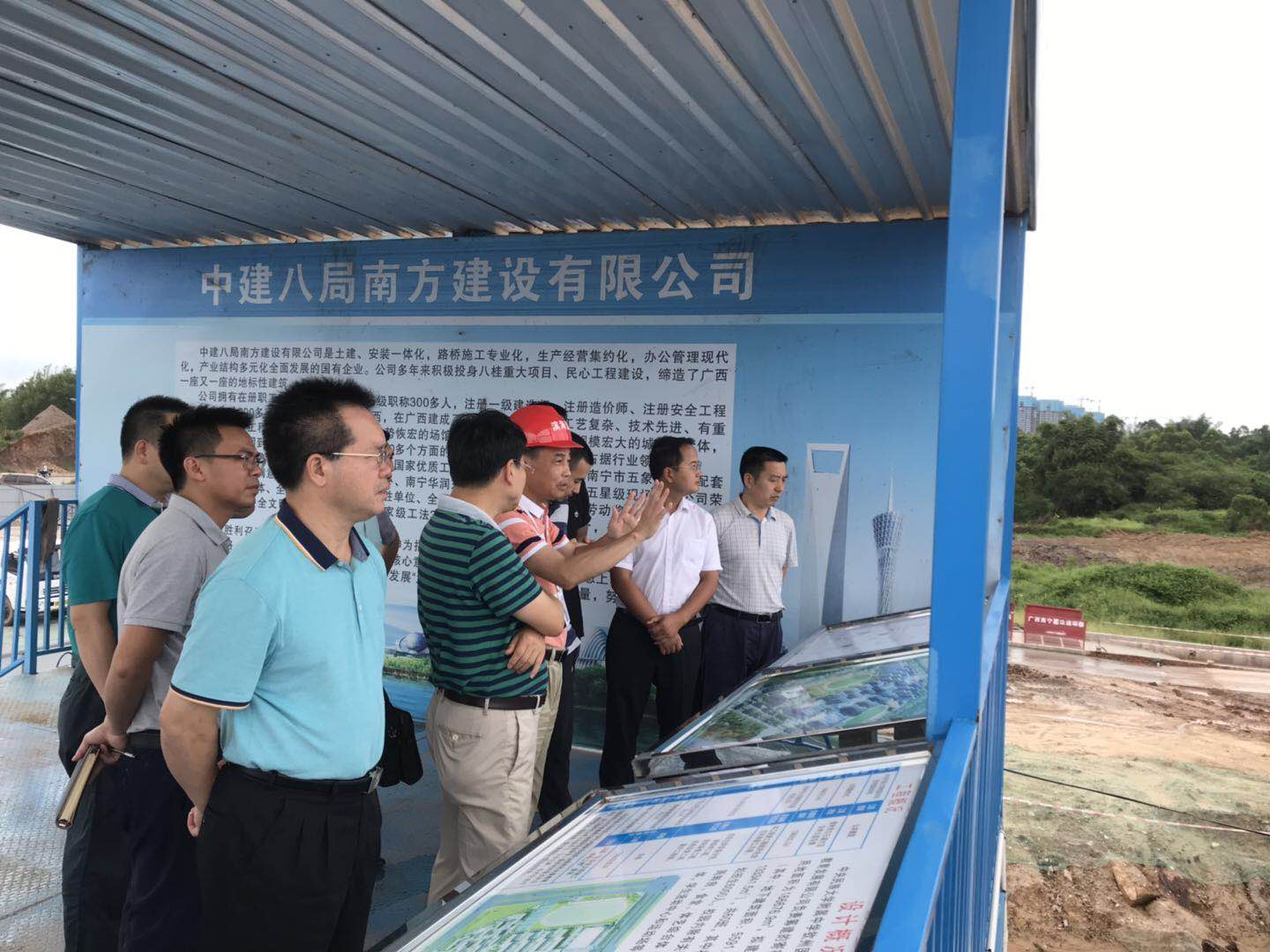 一種新型鍘刀式切菜器